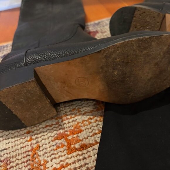 Chanel Black Leather Interlocking CC Logo Riding Midcalf Boots Size 39 - Picture 8 of 8